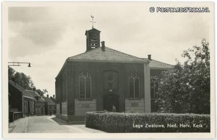 ansichtkaart: Lage Zwaluwe, Ned. Herv. Kerk