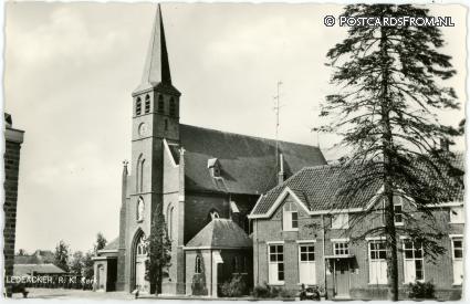 ansichtkaart: Ledeacker, R.K. Kerk