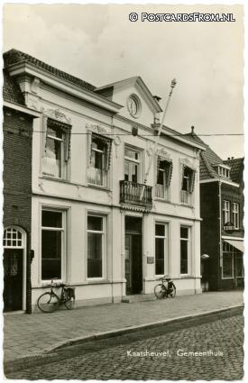 ansichtkaart: Kaatsheuvel, Gemeentehuis