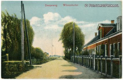 Wissenkerke, Dorpsweg ansichtkaart: Wissenkerke, Dorpsweg