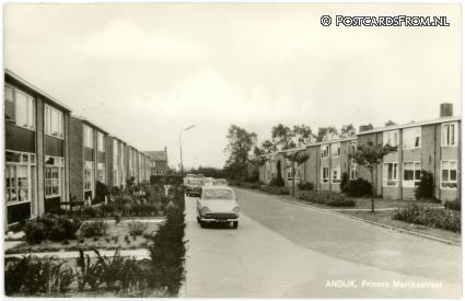 ansichtkaart: Andijk, Prinses Marijkestraat