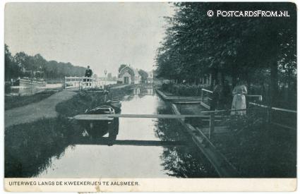 Aalsmeer, Uiterweg langs de Kweekerijen ansichtkaart: Aalsmeer, Uiterweg langs de Kweekerijen